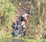 Cruzan migrantes a nado el río Bravo