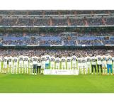 Jugadores y aficionados del Real Madrid muestran solidaridad a Vinicius