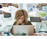 Multitasking puede causar estrés y bajar productividad laboral