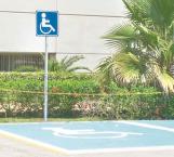 Vigilan espacios de discapacitados