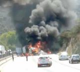Cierran la autopista México-Querétaro por choque e incendio