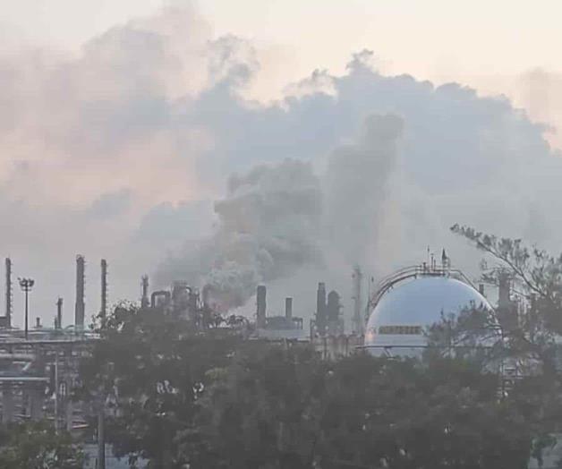 Temor por fuga de químico en la Refinería de Madero
