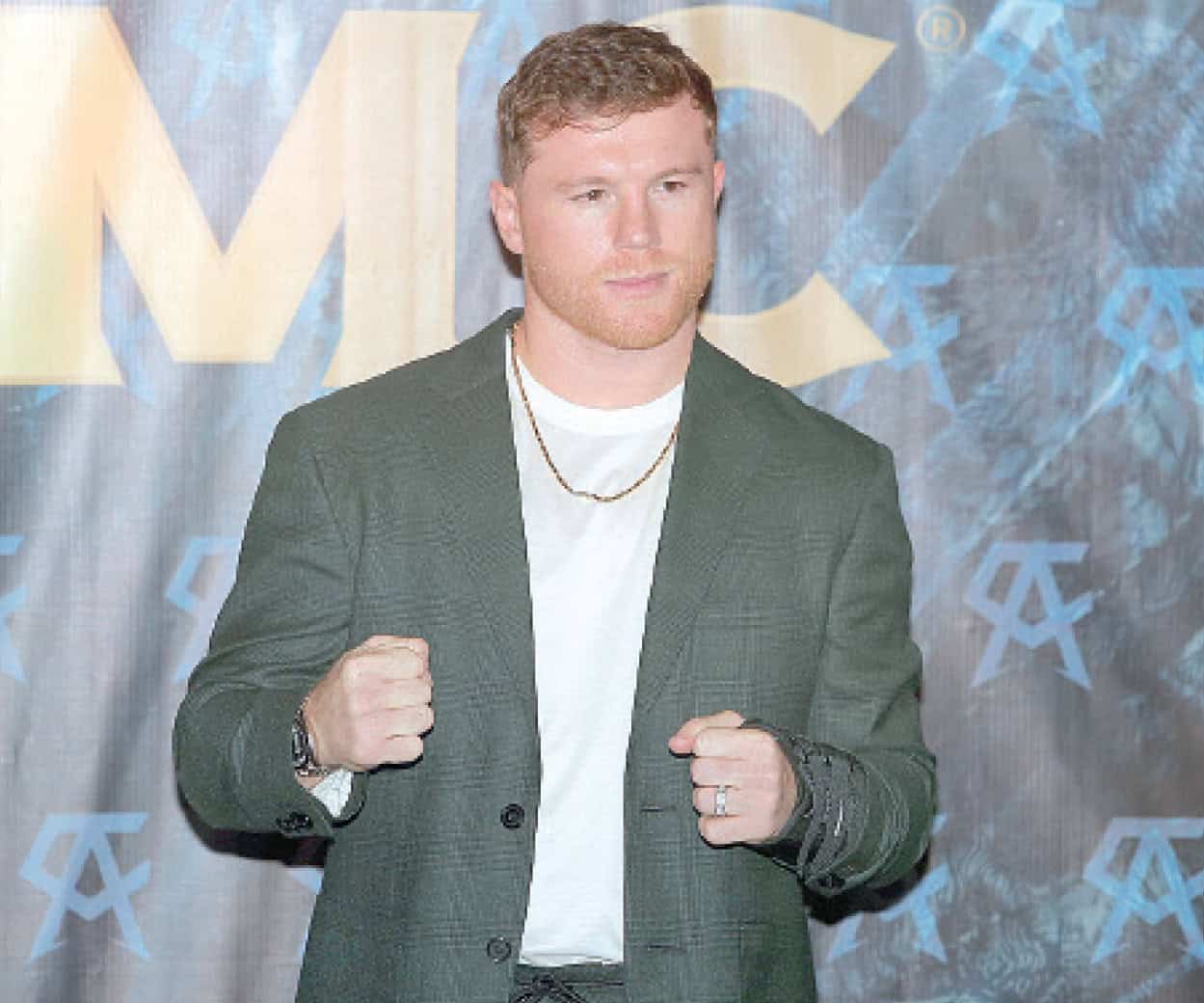 Negociará pelea ´El Canelo´ Álvarez en Arabia