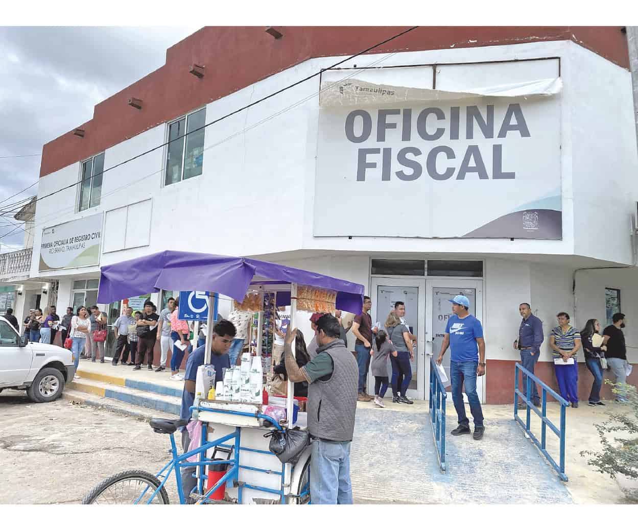 Saturada la Oficina Fiscal