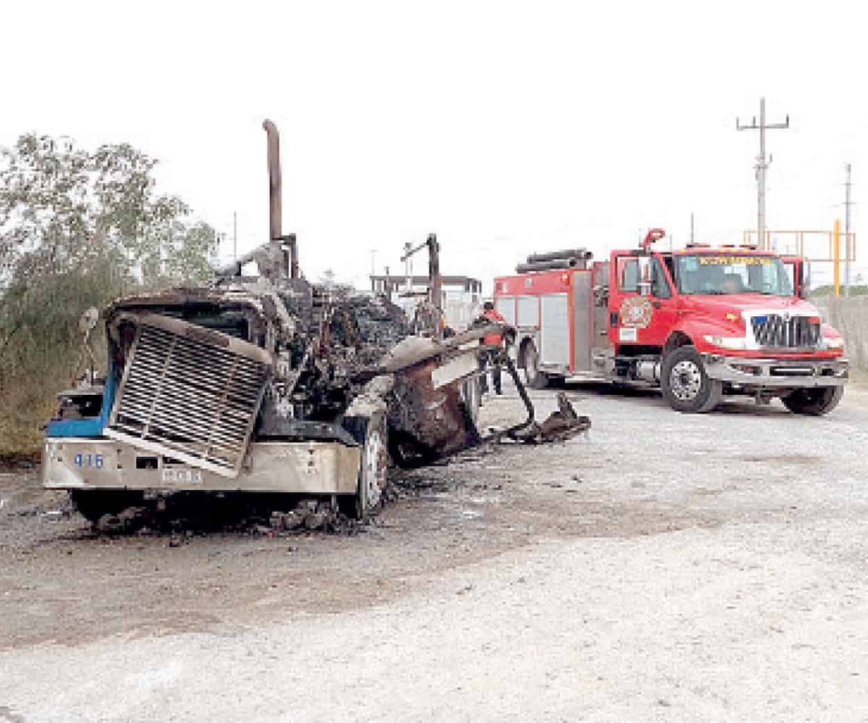 Acaba fuego con tráiler