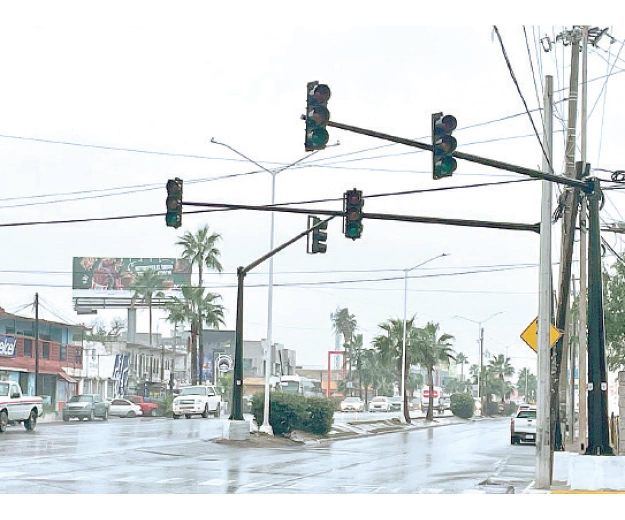 Fallan semáforos en el bulevar Morelos