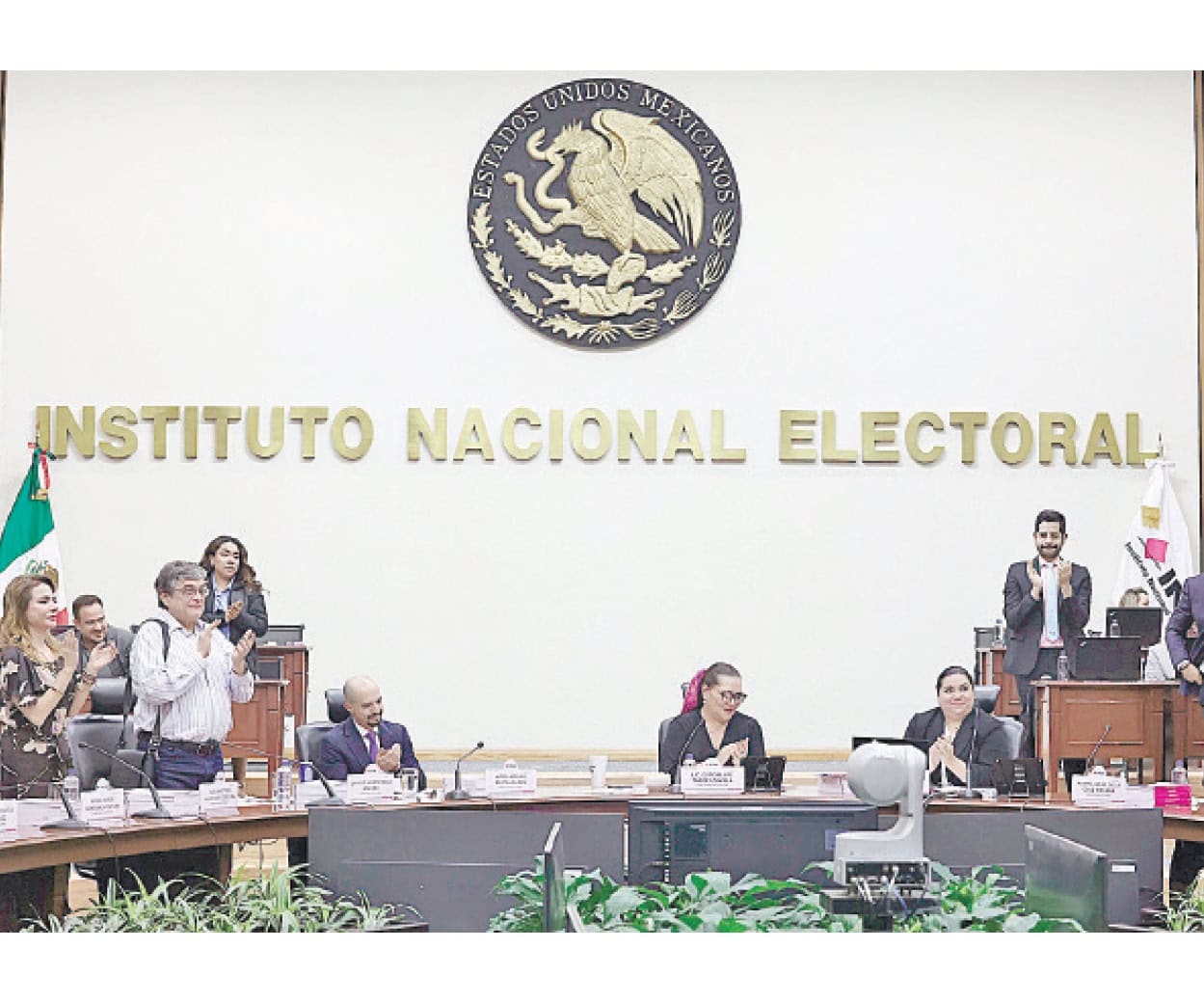 Urgen recursos para elección